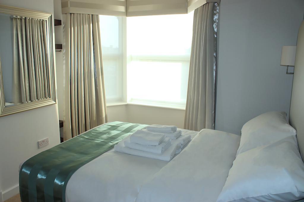 Mccafferty'S Guesthouse Ilford Chambre photo